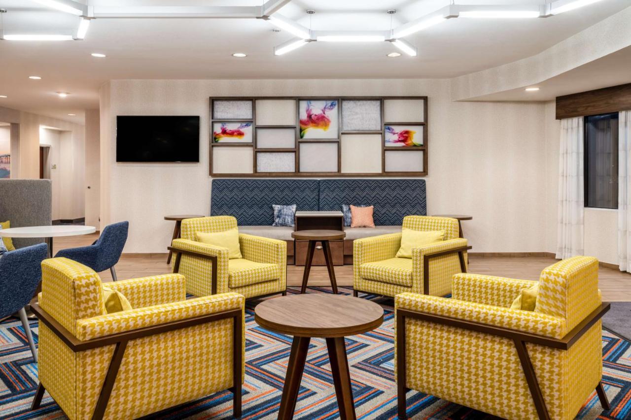 Hotel Hampton By Hilton Irvine East - Forest